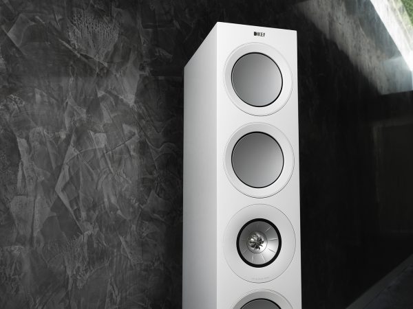 KEF R11